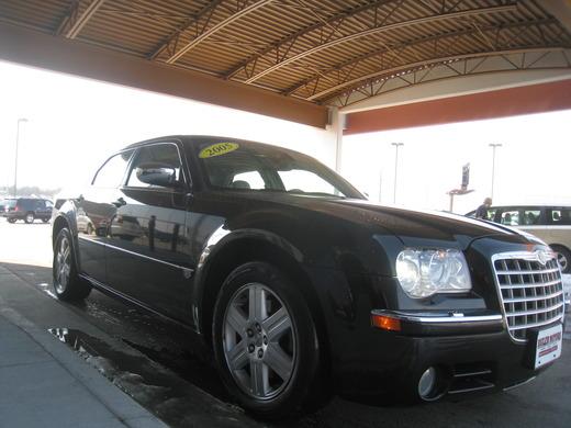 2005 Chrysler 300C EX - DUAL Power Doors