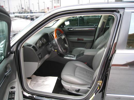 2005 Chrysler 300C EX - DUAL Power Doors