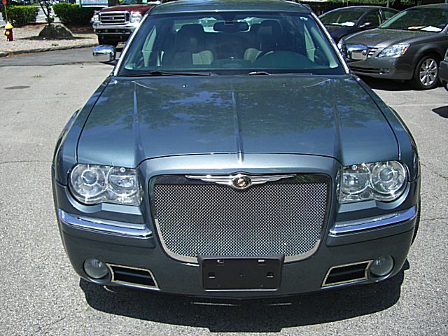 2005 Chrysler 300C Regular Cab