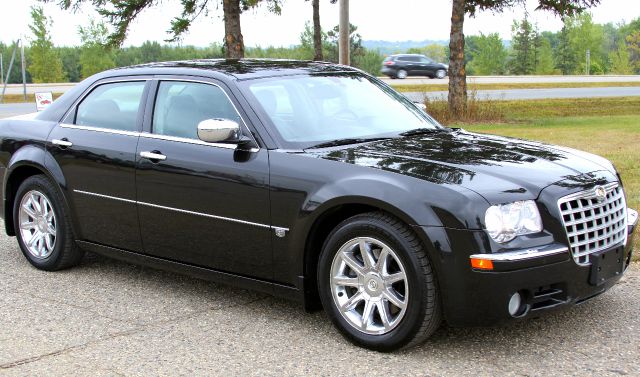 2005 Chrysler 300C Regular Cab