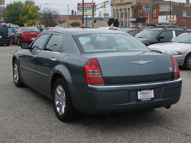 2005 Chrysler 300C Regular Cab