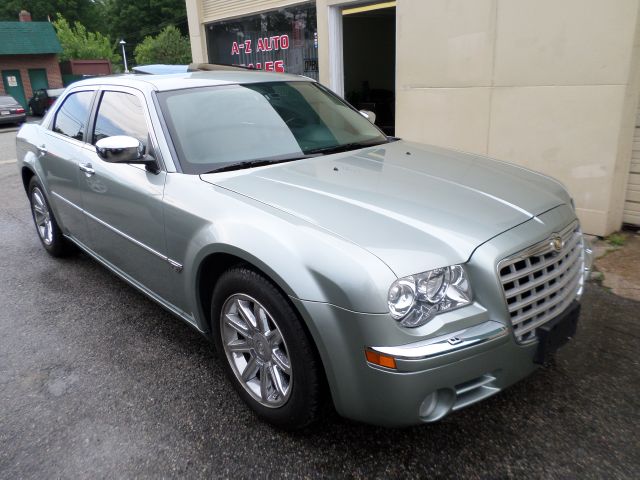 2005 Chrysler 300C Regular Cab