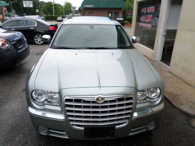 2005 Chrysler 300C Regular Cab