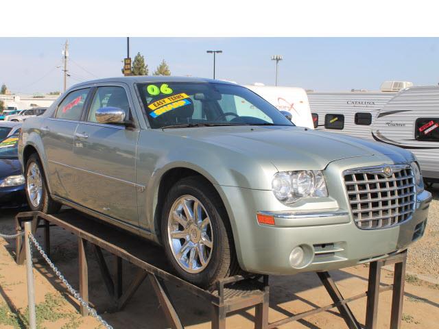 2006 Chrysler 300C Regular Cab