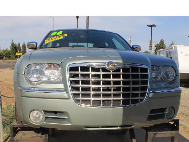 2006 Chrysler 300C Regular Cab