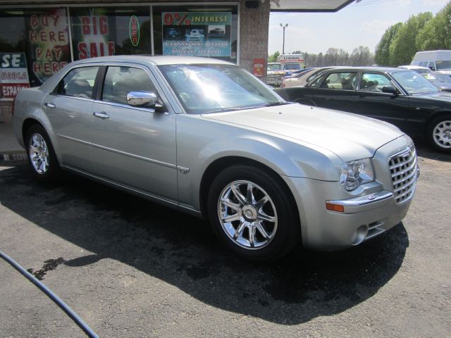 2006 Chrysler 300C Regular Cab