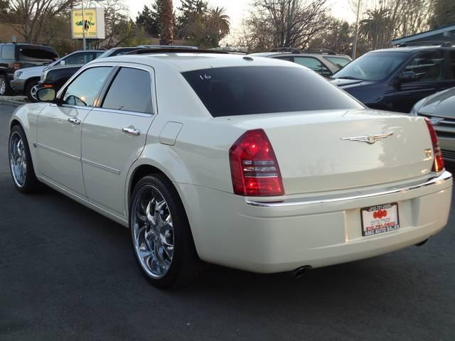 2006 Chrysler 300C C320w