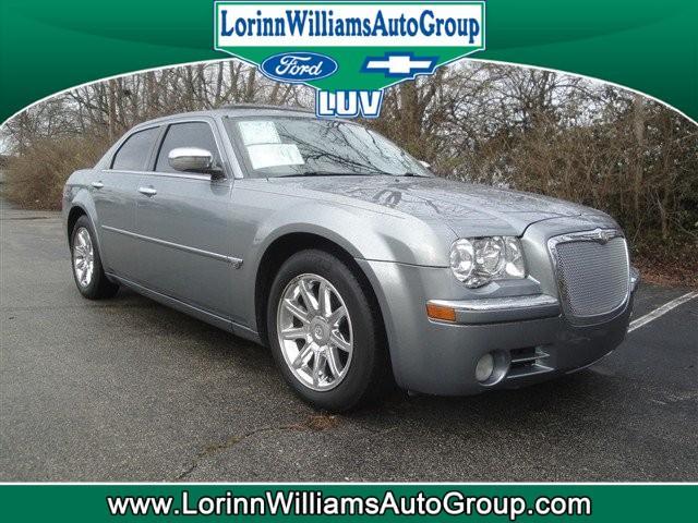 2006 Chrysler 300C Regular Cab