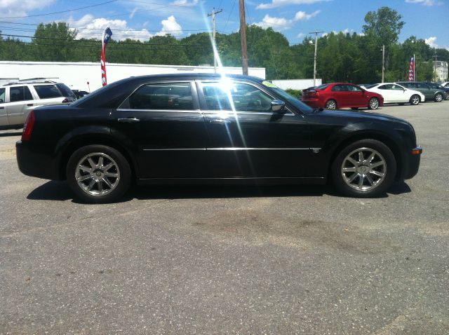 2006 Chrysler 300C Regular Cab