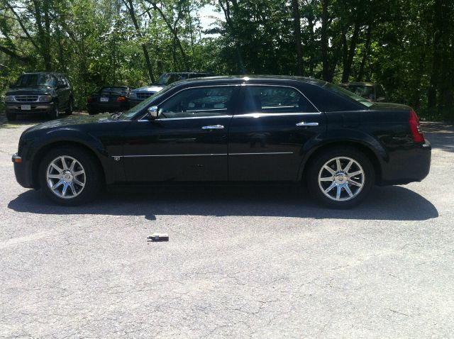 2006 Chrysler 300C Regular Cab