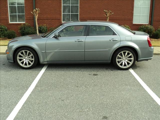 2006 Chrysler 300C Unknown