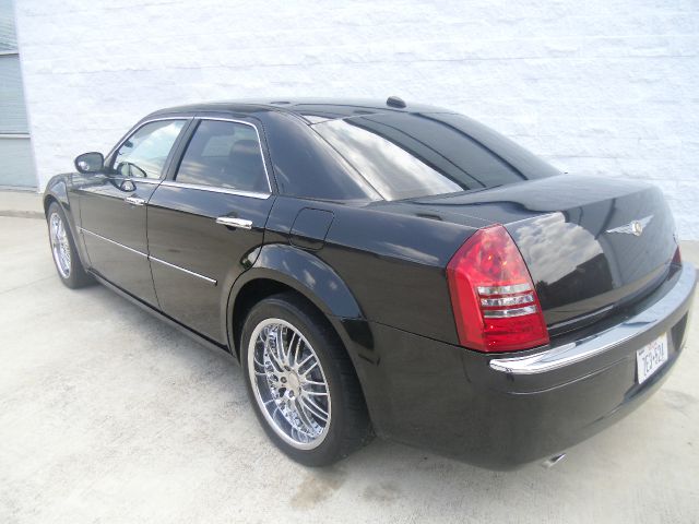 2006 Chrysler 300C Regular Cab