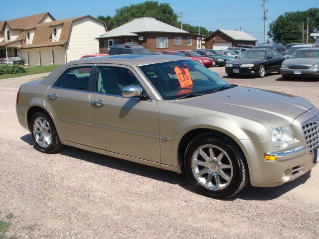 2006 Chrysler 300C Regular Cab