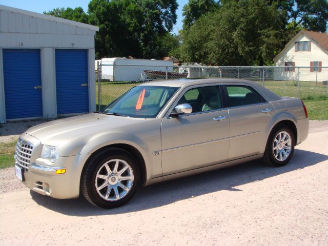 2006 Chrysler 300C Regular Cab