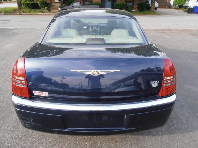 2006 Chrysler 300C C240 4dr Sdn 2.6L Sedan