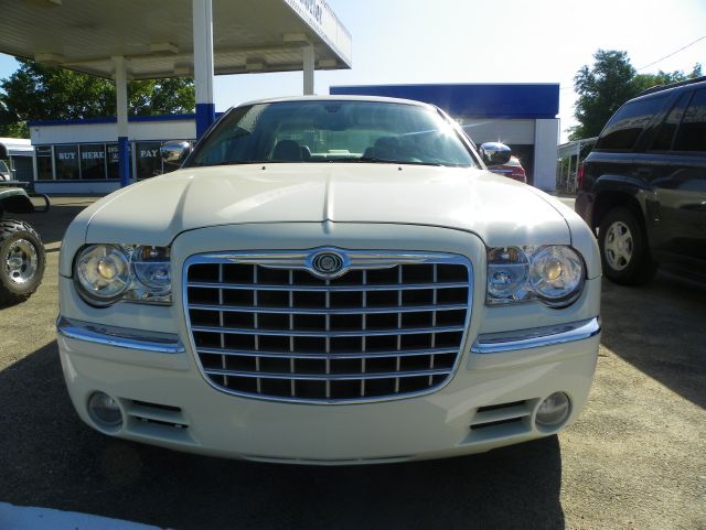 2006 Chrysler 300C Regular Cab