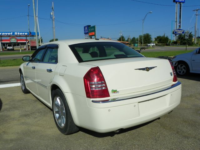 2006 Chrysler 300C Regular Cab