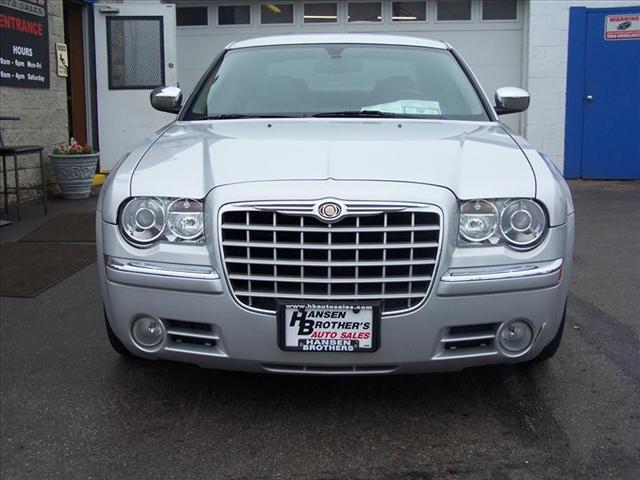 2006 Chrysler 300C Base