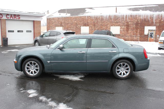 2006 Chrysler 300C Regular Cab