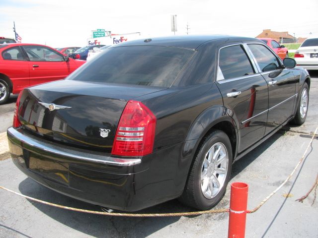 2006 Chrysler 300C Regular Cab