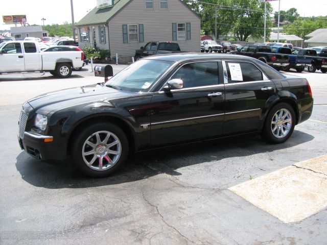 2006 Chrysler 300C Regular Cab