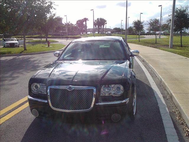 2006 Chrysler 300C Unknown