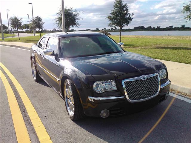 2006 Chrysler 300C Unknown