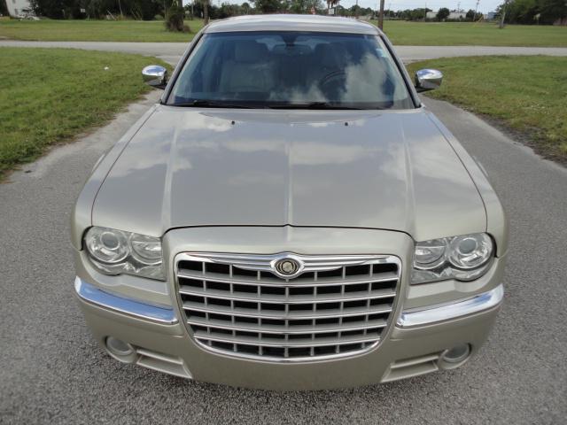 2006 Chrysler 300C 4x4 XLT