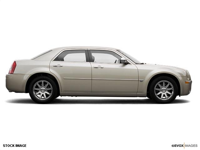 2006 Chrysler 300C Regular Cab