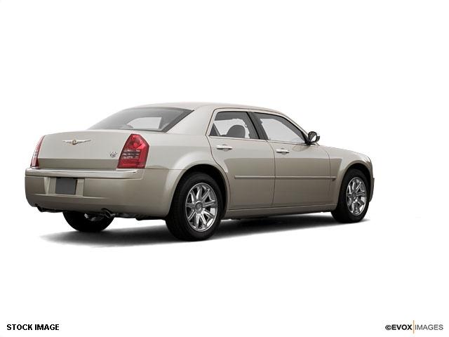 2006 Chrysler 300C Regular Cab