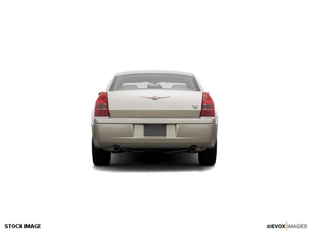 2006 Chrysler 300C Regular Cab