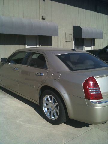 2006 Chrysler 300C Regular Cab