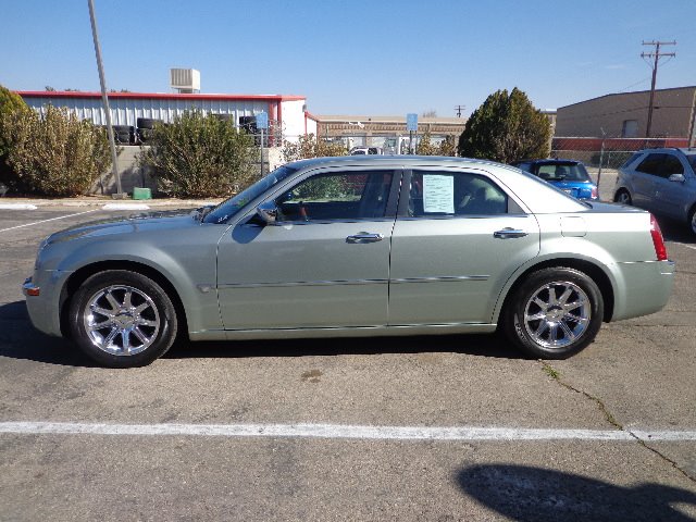 2006 Chrysler 300C Regular Cab