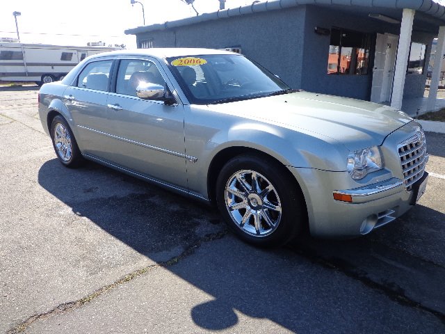 2006 Chrysler 300C Regular Cab