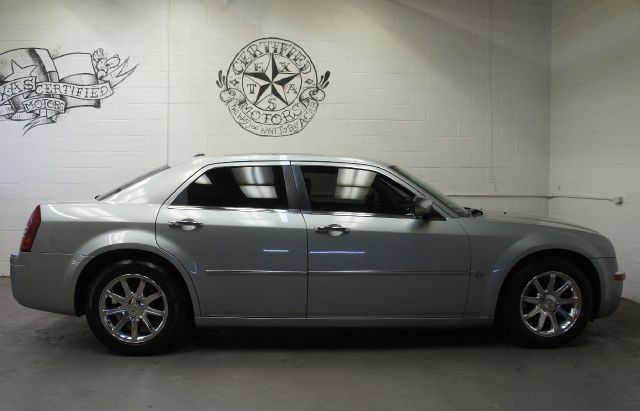 2006 Chrysler 300C Regular Cab