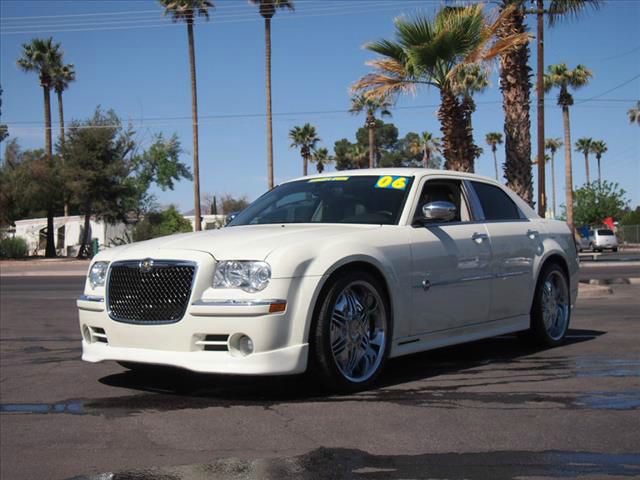 2006 Chrysler 300C Regular Cab