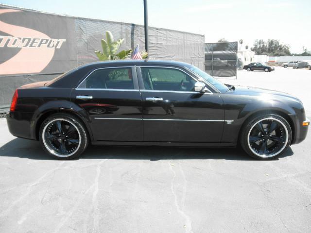 2006 Chrysler 300C Unknown