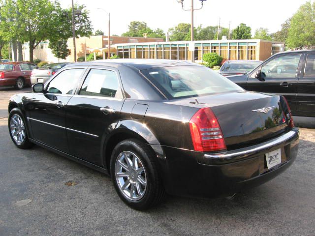 2006 Chrysler 300C Regular Cab