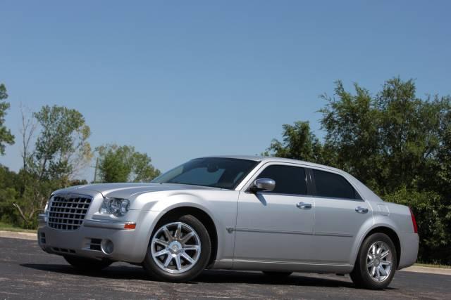 2006 Chrysler 300C Unknown