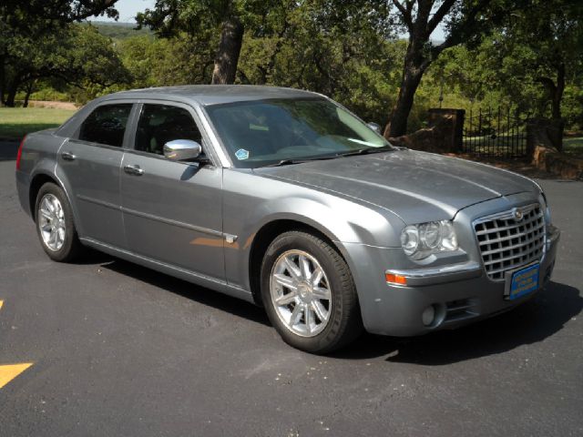 2006 Chrysler 300C Regular Cab