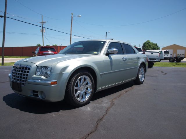 2006 Chrysler 300C Regular Cab