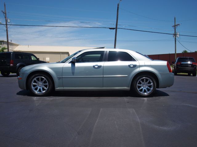 2006 Chrysler 300C Regular Cab