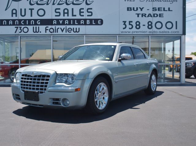 2006 Chrysler 300C Regular Cab