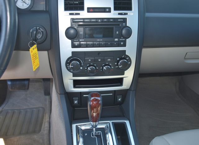 2006 Chrysler 300C Regular Cab