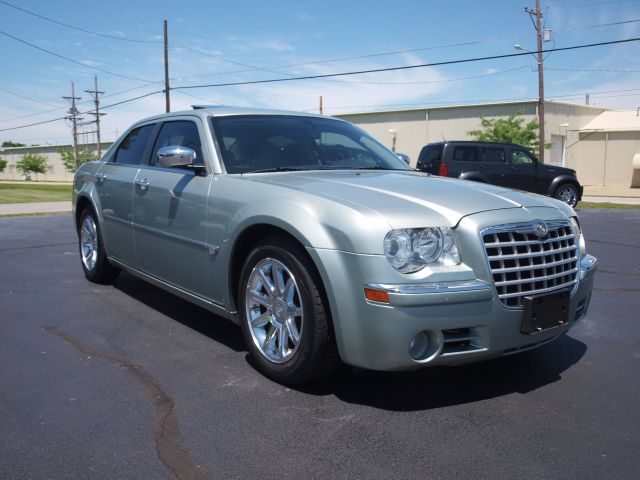 2006 Chrysler 300C Regular Cab