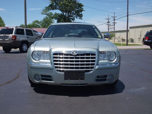 2006 Chrysler 300C Regular Cab