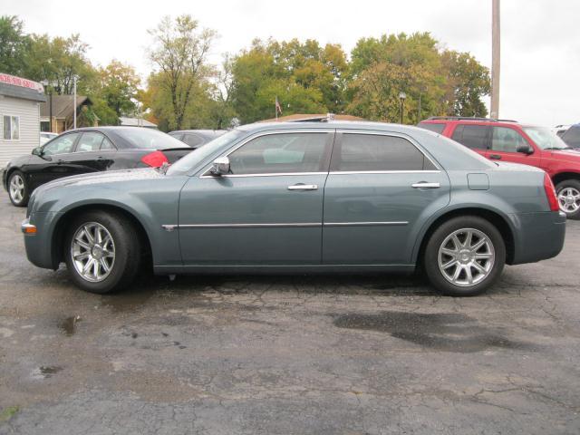 2006 Chrysler 300C Regular Cab