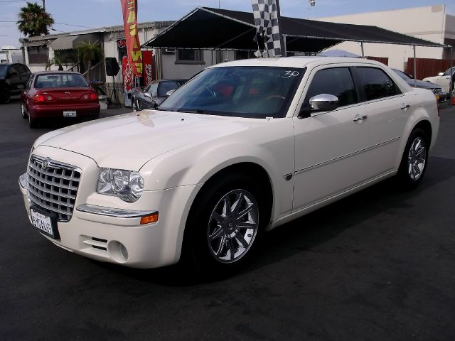 2006 Chrysler 300C Regular Cab