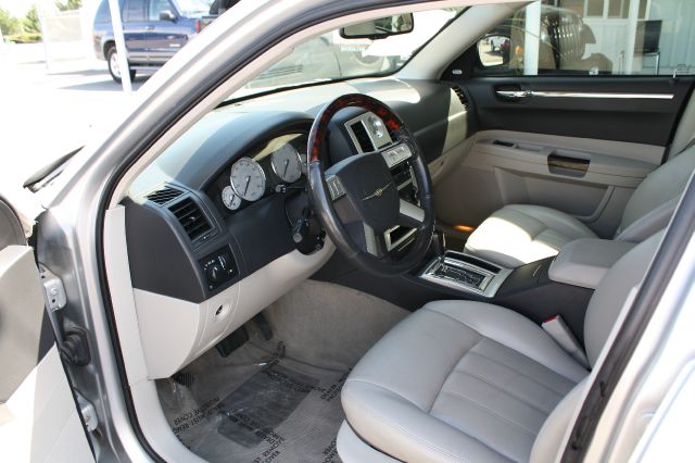 2006 Chrysler 300C Regular Cab