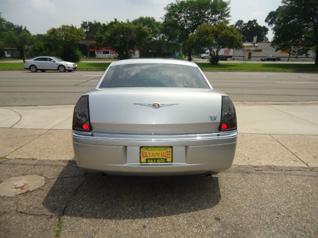 2006 Chrysler 300C Regular Cab